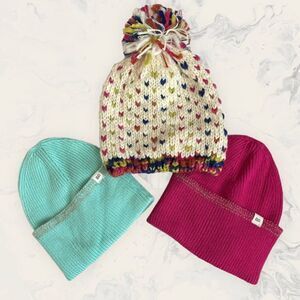 NWT Nordstrom BP. bundle of 3 Knit Beanies - multicolor/Green / Hot Pink - One S